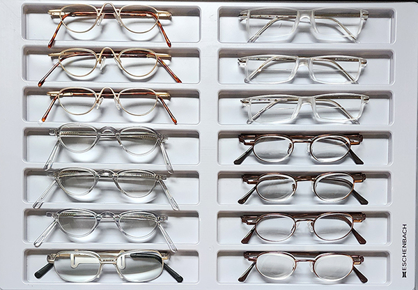 Spectacle Magnifier Full Tray Spectacle Magnifier Full Tray